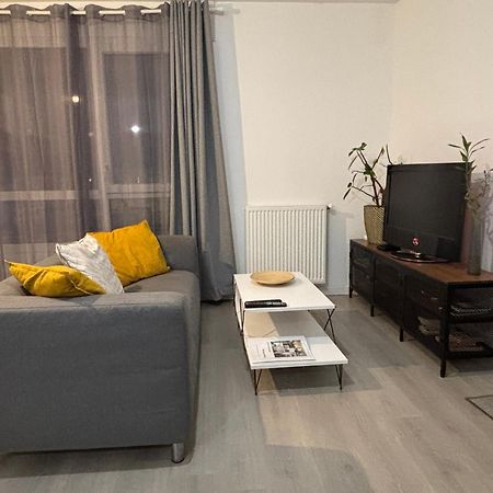 Villejuif - Metro Leo Lagrange - 2 Pieces Avec Balcon Exterior photo